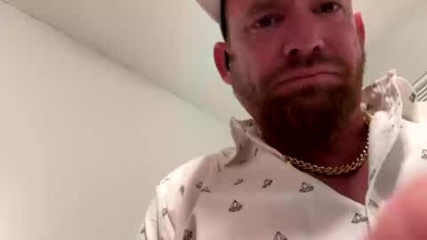 Snapshot of sweetnsexy95 chatting on October 2025 04:35:01 AM WeAim2PZzz online show from October 2025 04:35:01 AM