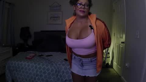 Snapshot of sweetsugar1979 chatting on December 2025 02:09:02 AM sweetsugar1979 online show from December 2025 02:09:02 AM