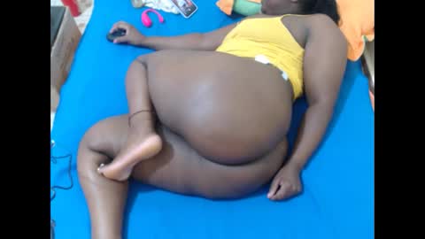 sweettvanila online show from February 2025 03:49:01 PM
