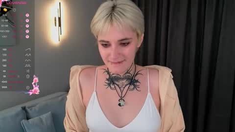 Maria online show from December 2025 02:46:02 PM