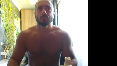 Snapshot of t_huracane chatting on October 2025 10:49:01 AM Huracane online show from October 2025 10:49:01 AM