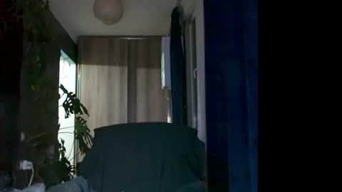 Snapshot of t_huracane chatting on November 2025 05:23:01 PM Huracane online show from November 2025 05:23:01 PM