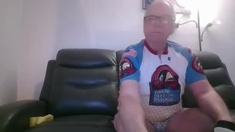 tacrunner66_ online show from February 2025 03:36:02 PM