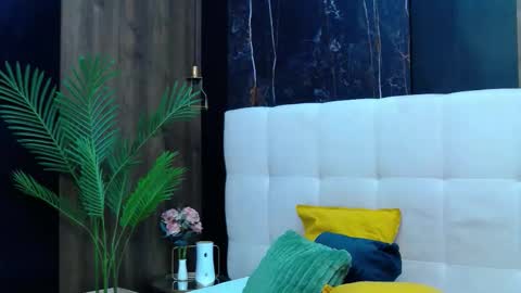 Snapshot of tamia_lou chatting on October 2025 07:56:02 PM Tamia online show from October 2025 07:56:02 PM