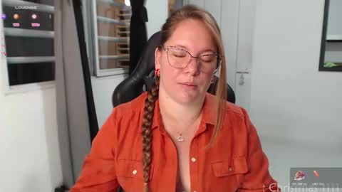 Snapshot of tamy_shine87 chatting on December 2025 11:53:01 PM Im Samy online show from December 2025 11:53:01 PM