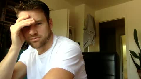 Dr. Love online show from October 2025 03:51:02 PM