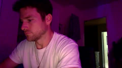 Dr. Love online show from October 2025 01:28:01 AM