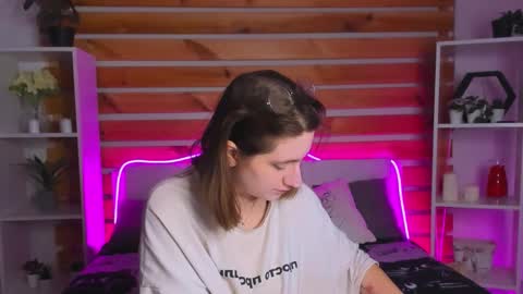 Tara online show from September 2025 02:22:02 AM