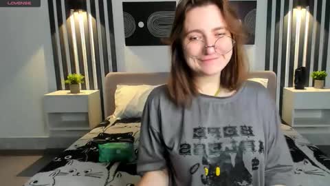 Tara online show from September 2025 02:00:02 AM