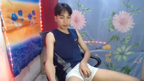 Snapshot of tastylicious_kim chatting on January 2025 10:19:01 AM Ask me online show from January 2025 10:19:01 AM
