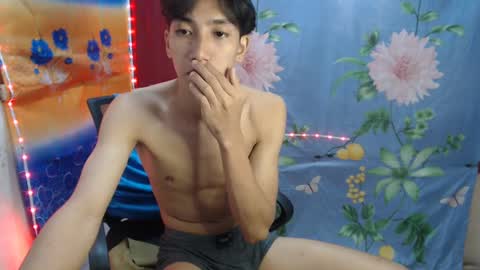 Snapshot of tastylicious_kim chatting on January 2025 02:11:01 PM Ask me online show from January 2025 02:11:01 PM