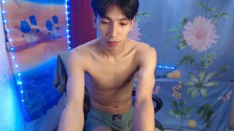 Snapshot of tastylicious_kim chatting on January 2025 11:22:01 AM Ask me online show from January 2025 11:22:01 AM