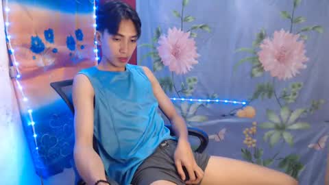 Snapshot of tastylicious_kim chatting on February 2025 10:18:02 AM Ask me online show from February 2025 10:18:02 AM