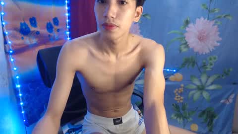 Snapshot of tastylicious_kim chatting on February 2025 02:01:02 AM Ask me online show from February 2025 02:01:02 AM