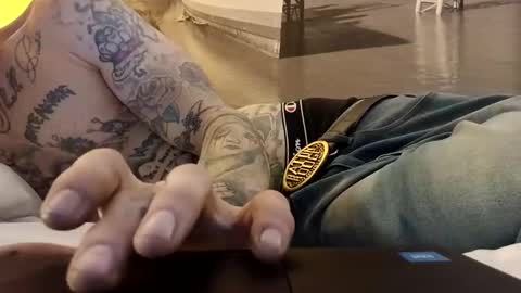 Snapshot of tattoo3333 chatting on November 2025 10:05:01 AM tattoo3333 online show from November 2025 10:05:01 AM