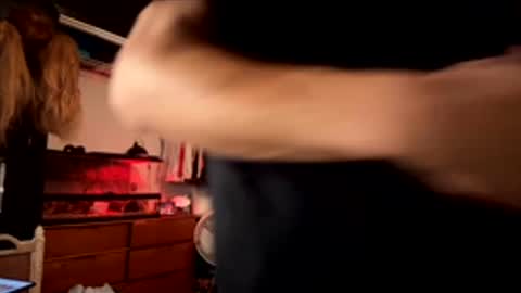 Trevorling online show from December 2025 01:27:01 PM