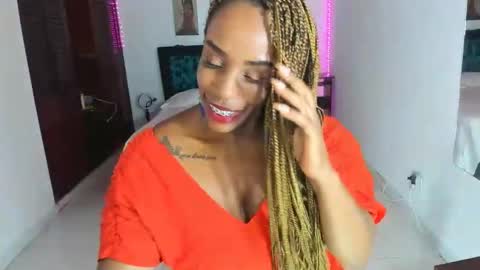 taylorslims online show from February 2025 01:32:02 PM