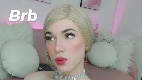 Sofia online show from February 2025 03:52:01 PM