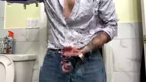 Snapshot of teejm chatting on October 2025 11:47:01 PM Twizzler online show from October 2025 11:47:01 PM