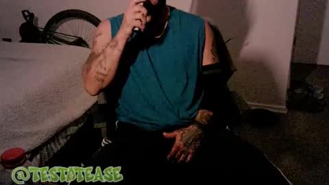 Snapshot of testotease chatting on December 2025 05:01:01 AM Milo online show from December 2025 05:01:01 AM
