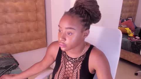 Snapshot of thaliaocean chatting on October 2025 12:50:02 PM thaliaocean online show from October 2025 12:50:02 PM