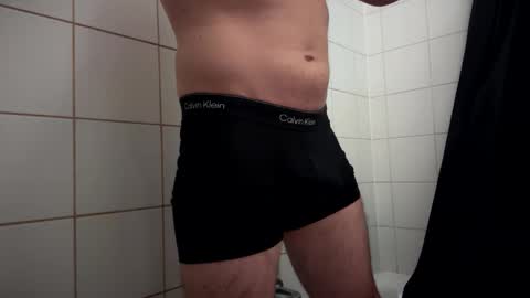 Snapshot of the_delicious_19 chatting on October 2025 04:27:02 PM the_delicious_19 online show from October 2025 04:27:02 PM