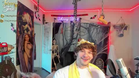 Snapshot of thejohnnystone chatting on October 2025 12:09:01 AM Johnny Stone online show from October 2025 12:09:01 AM