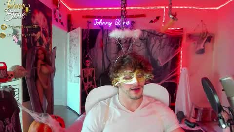 Snapshot of thejohnnystone chatting on October 2025 12:11:02 AM Johnny Stone online show from October 2025 12:11:02 AM