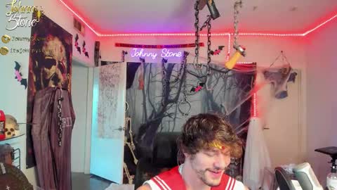 Snapshot of thejohnnystone chatting on October 2025 12:22:01 AM Johnny Stone online show from October 2025 12:22:01 AM