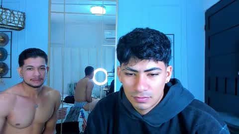 Snapshot of thirstmen_ chatting on October 2025 01:53:02 PM MICHAEL AND CRISS online show from October 2025 01:53:02 PM