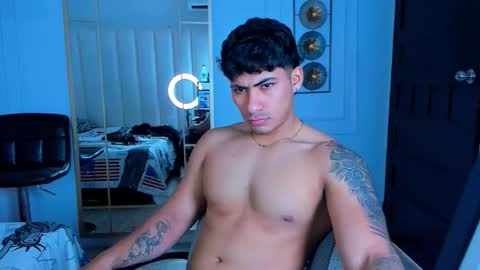 Snapshot of thirstmen_ chatting on October 2025 12:49:02 PM MICHAEL AND CRISS online show from October 2025 12:49:02 PM