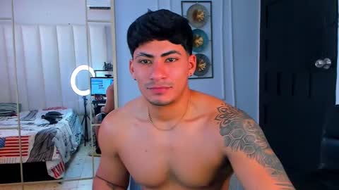 Snapshot of thirstmen_ chatting on October 2025 01:34:01 PM MICHAEL AND CRISS online show from October 2025 01:34:01 PM