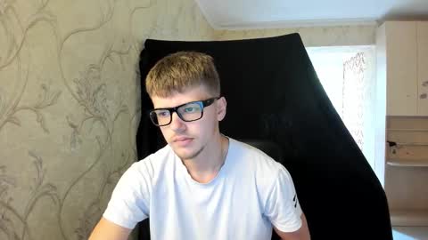 Snapshot of thomas_shelbivip chatting on October 2025 10:01:02 AM Tomas online show from October 2025 10:01:02 AM