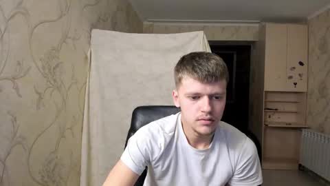 Snapshot of thomas_shelbivip chatting on November 2025 09:09:01 PM Tomas online show from November 2025 09:09:01 PM