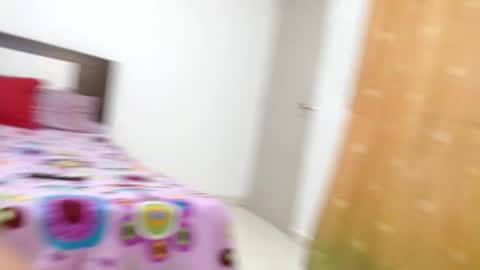 thompson ari online show from October 2025 06:41:02 PM