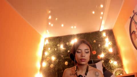 tiffany_sander online show from December 2024 05:13:01 AM