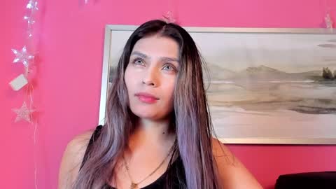 Stefany Suarez online show from December 2024 12:03:01 PM