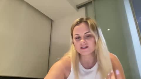 Lexi online show from February 2025 09:32:02 AM