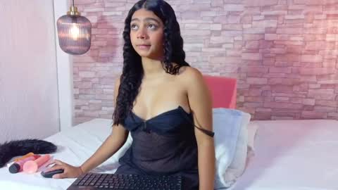 Snapshot of tiny_sophy chatting on September 2025 01:55:01 PM tiny_sophy online show from September 2025 01:55:01 PM