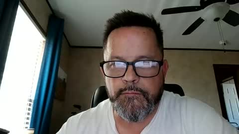 Snapshot of tjhawk86 chatting on December 2025 08:04:01 PM tjhawk86 online show from December 2025 08:04:01 PM