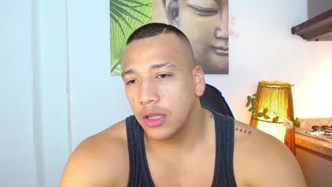 Tom muscle1 online show from December 2024 11:12:01 AM