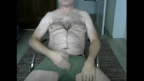 Snapshot of tooohard chatting on December 2024 08:41:01 AM Alex online show from December 2024 08:41:01 AM