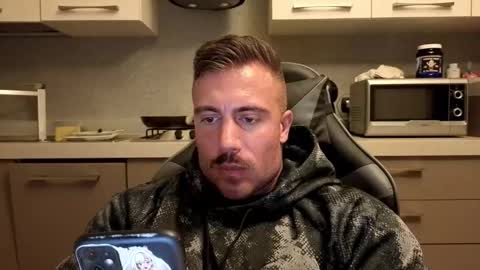 toro_arrapato online show from November 2025 02:45:01 AM