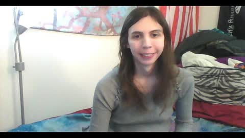 Luna online show from February 2025 02:59:01 AM