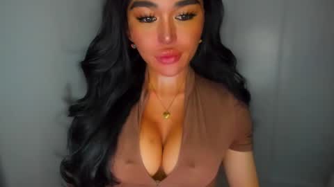 Snapshot of transnextdoor_ chatting on January 2025 07:23:01 PM ALMIGHTY GODDESS VALENTINA online show from January 2025 07:23:01 PM