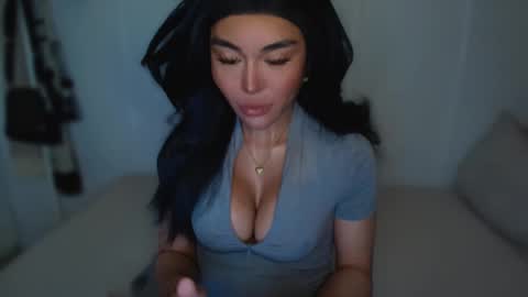 Snapshot of transnextdoor_ chatting on February 2025 09:52:02 PM ALMIGHTY GODDESS VALENTINA online show from February 2025 09:52:02 PM