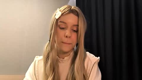 Snapshot of tressamarshbanks chatting on October 2025 07:24:01 PM Alice online show from October 2025 07:24:01 PM