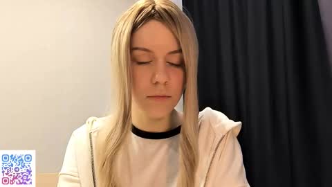 Snapshot of tressamarshbanks chatting on October 2025 06:40:01 PM Alice online show from October 2025 06:40:01 PM