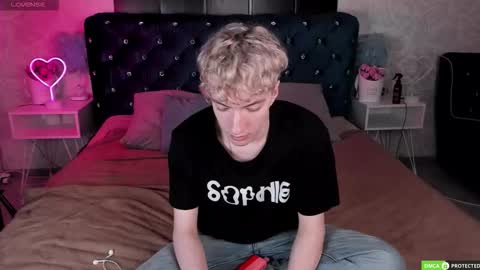 TrevorBenson online show from November 2025 03:05:01 AM