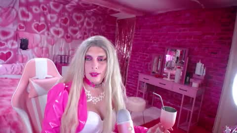 Snapshot of trista_doll chatting on December 2024 12:02:01 AM trista_doll online show from December 2024 12:02:01 AM